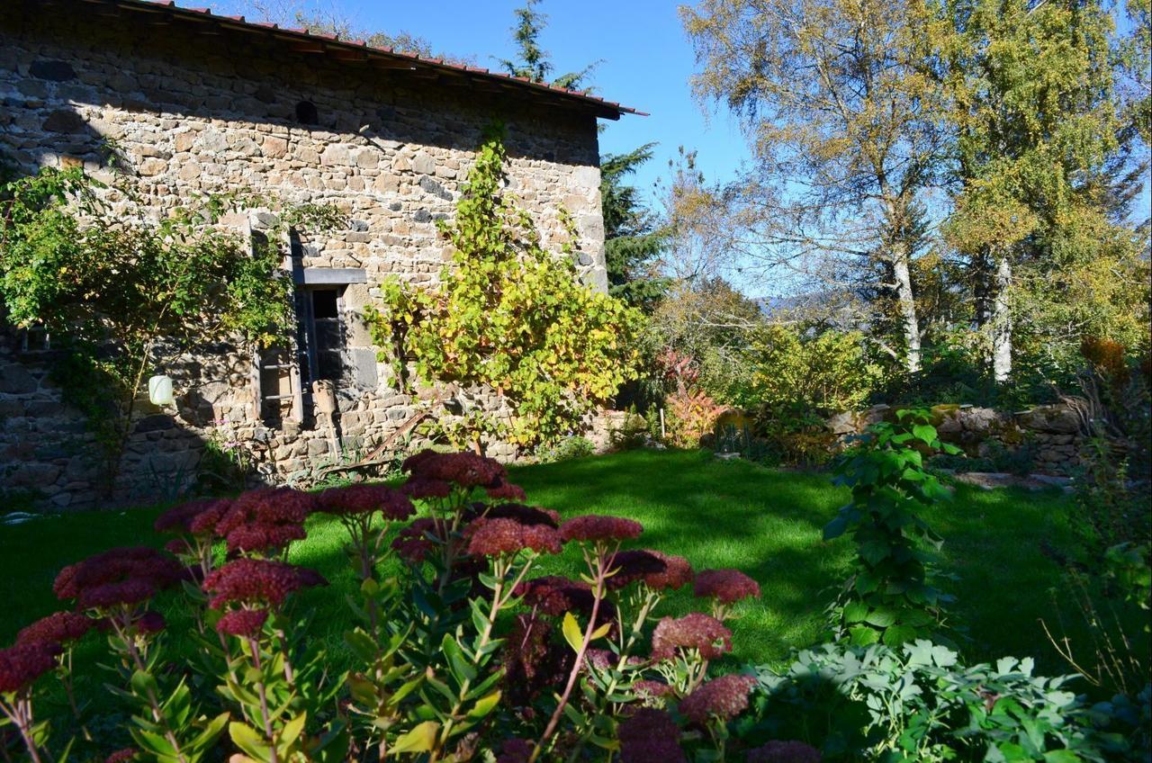 L'Embellie Bed and Breakfast Bertignat Buitenkant foto