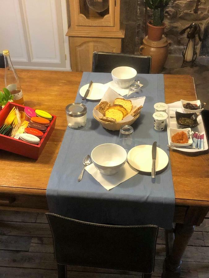 L'Embellie Bed and Breakfast Bertignat Buitenkant foto