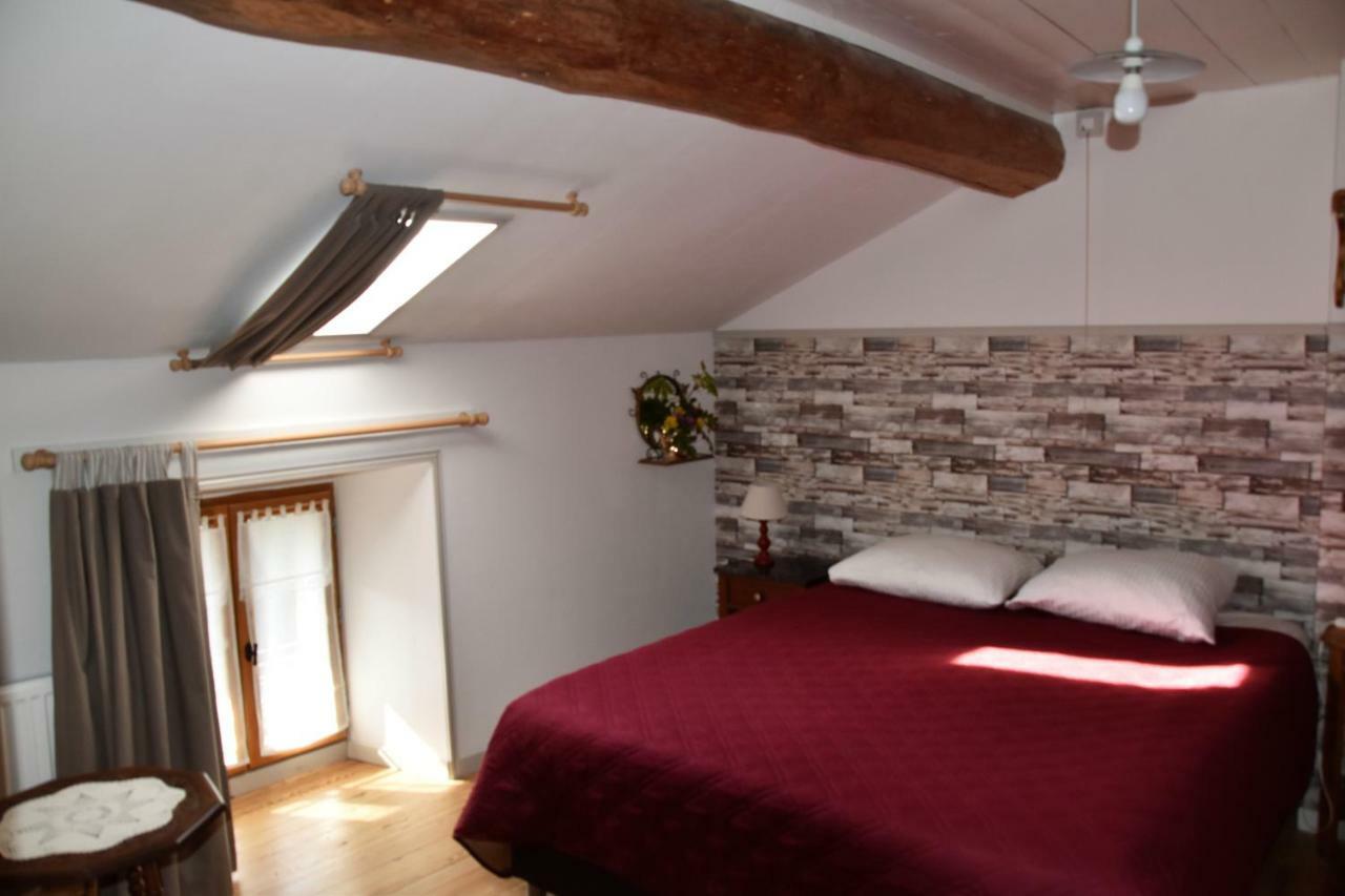 L'Embellie Bed and Breakfast Bertignat Buitenkant foto