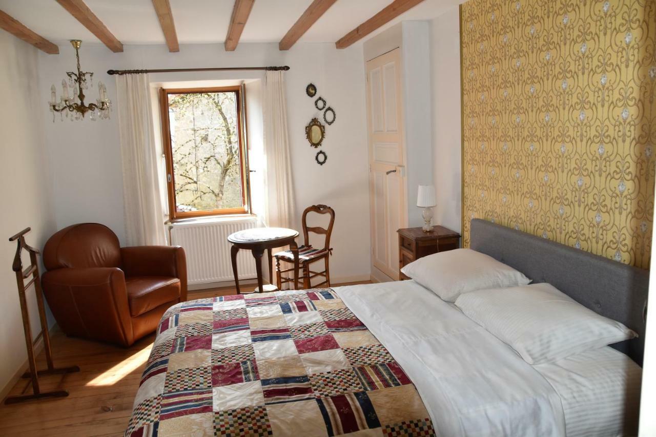 L'Embellie Bed and Breakfast Bertignat Buitenkant foto