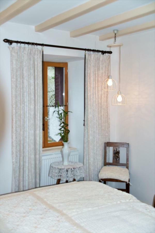 L'Embellie Bed and Breakfast Bertignat Buitenkant foto